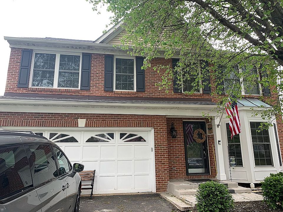 1st image of 806 Bellview Ct NE