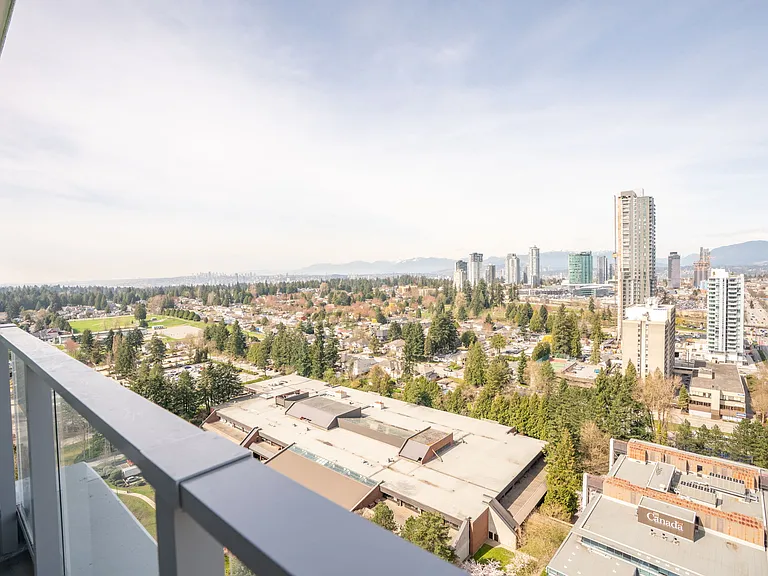 9675 King George Blvd #2707 — Photo 3