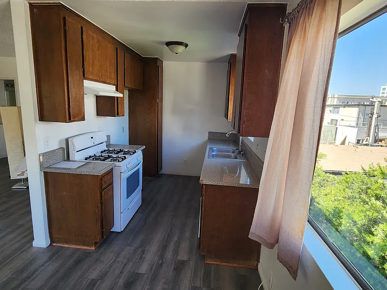 11271 Otsego St #204 — Photo 3