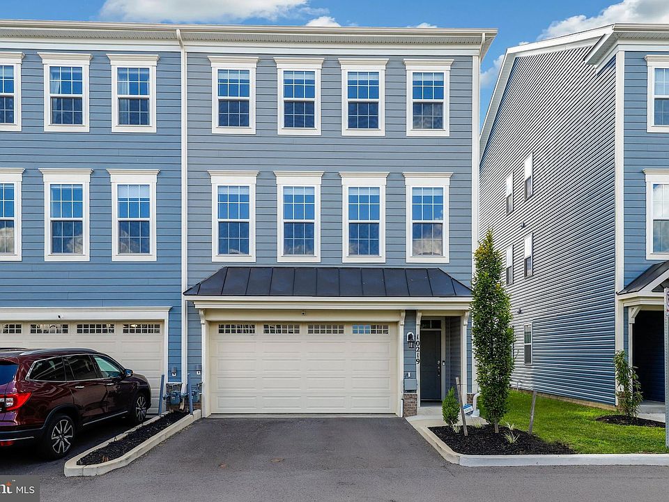 1st image of 10219 Travilah Grove Cir