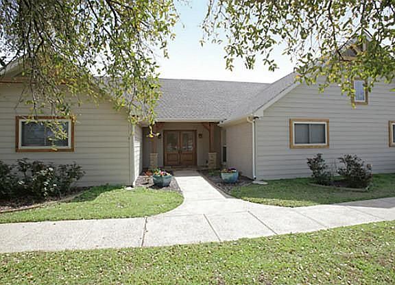 2nd image of 1660 Land Fall Cir