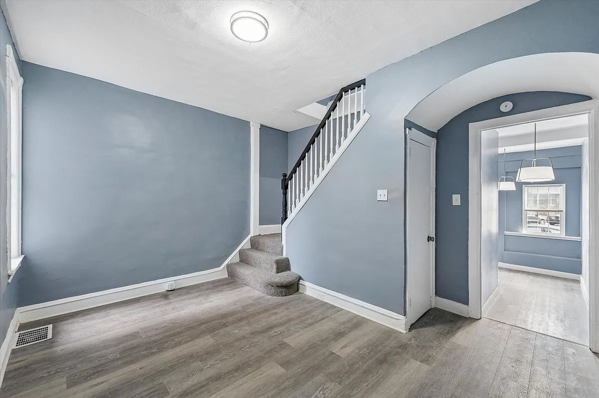 5 bed, 1.0 bath, 1516 sqft, $1,800 — Photo 1