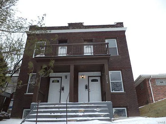 3216-3218 Chippewa St photo 1