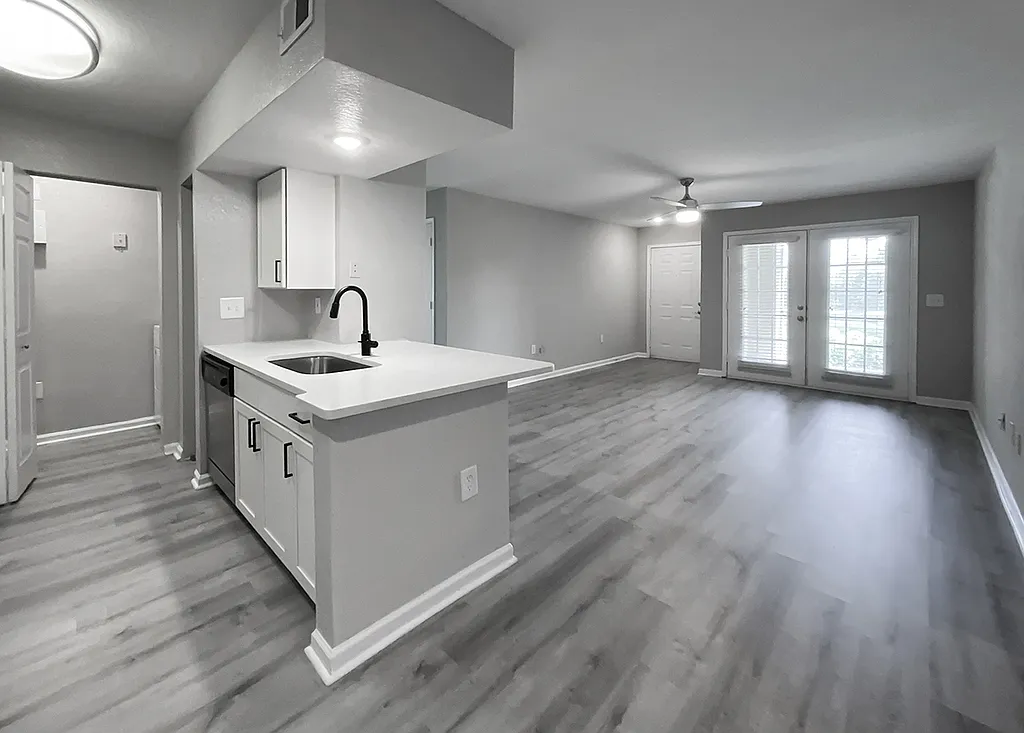Cypress Grand — Photo 3