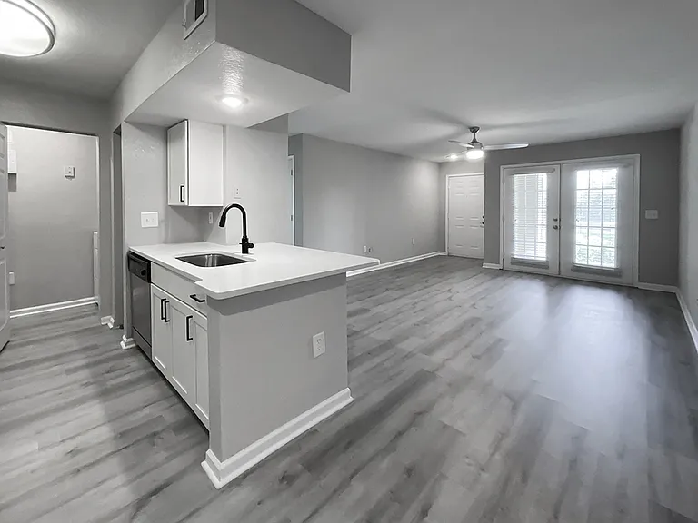 Cypress Grand — Photo 3