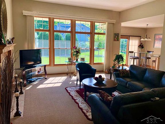 3rd image of 4344 Pebble Creek Ct