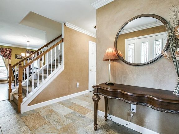 4th image of 2716 Ponderosa Pine Dr