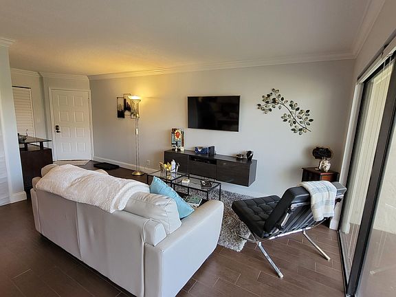 4th image of 1605 S Us Highway 1 APT D402
