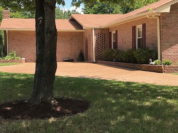 4th image of 8962 Hertford Pl E