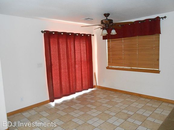 5th image of 8425 Aspenbrook Ave