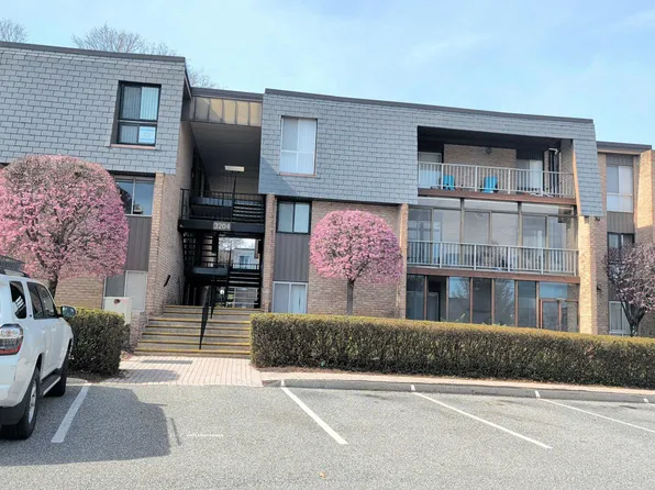 3204 Old Post Dr APT 8, Baltimore, MD 21208