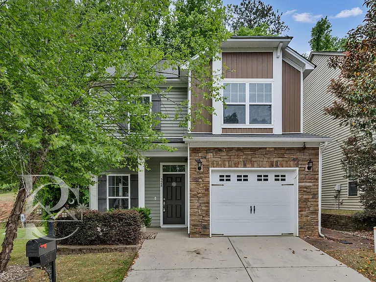 328 Northwood St — Photo 2