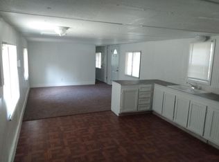 905 Queens Dr, Tool, TX 75143