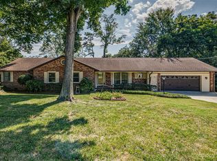 8843 Larchmont Cir, Charlotte, NC 28214