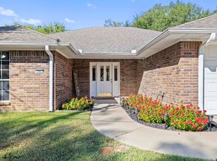 103 Lyle St, Gladewater, TX 75647