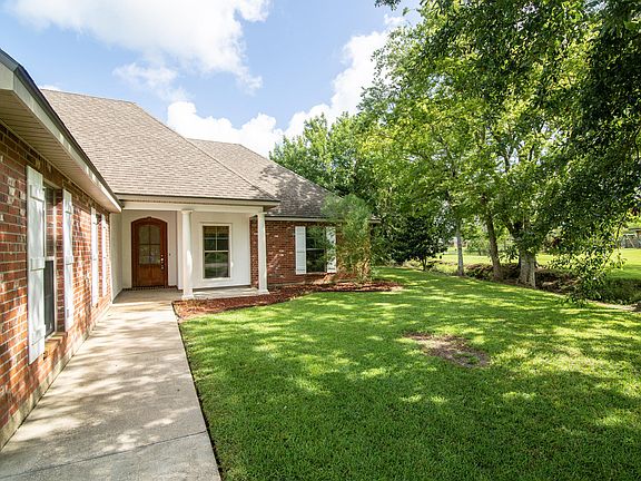 5th image of 609 Beacon Dr
