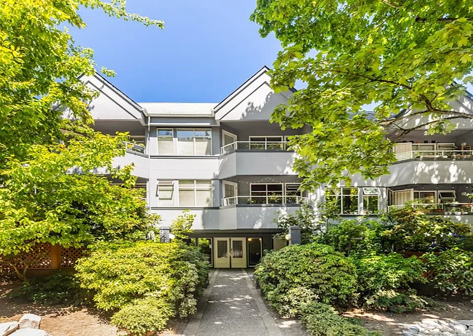 925 W 10th Ave #301