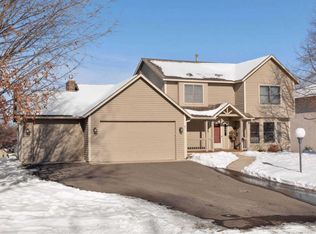 891 Eagle Ridge Ln, Stillwater, MN 55082