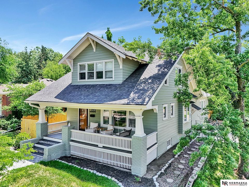 1st image of 2201 Woodscrest Ave