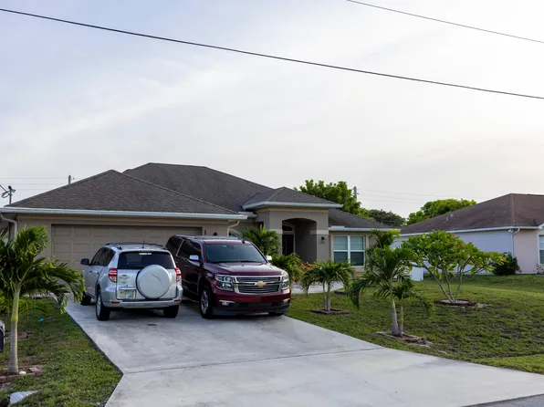 180 SW Amesbury Avenue, Port St Lucie, FL 34953