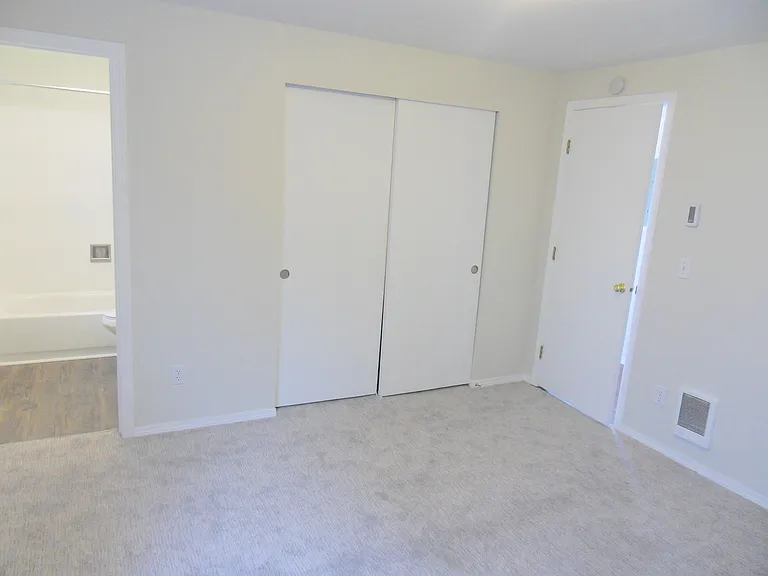 7105 Linden Ave N — Photo 7