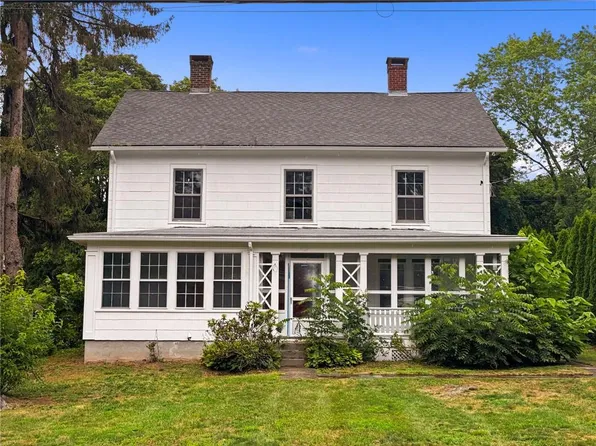 19 Mendon Rd, North Attleboro, MA 02760
