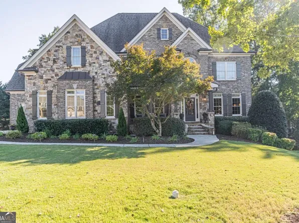 2549 Sagebrush Trl, Buford, GA 30519