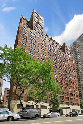 Sold by Corcoran | media 7