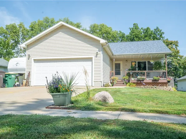 311 E Filmore St, Winterset, IA 50273