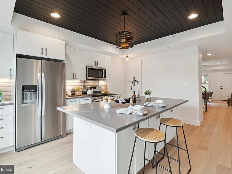 1207 Dellwood Ave — Photo 12