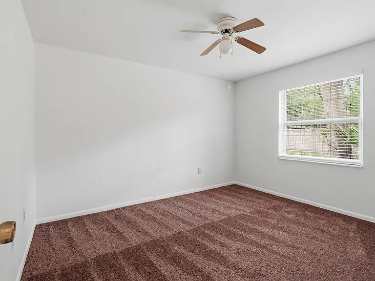 3425 NW 22nd Dr — Photo 10