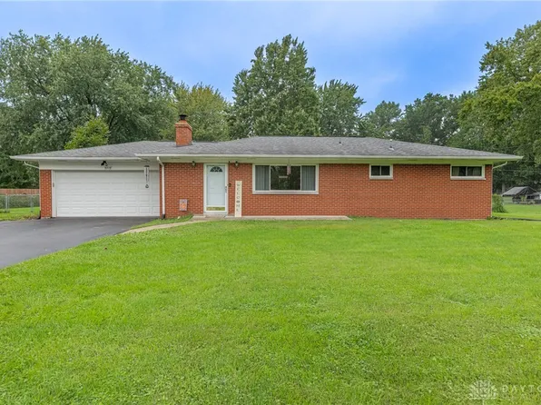 9719 Mintwood Rd, Centerville, OH 45458