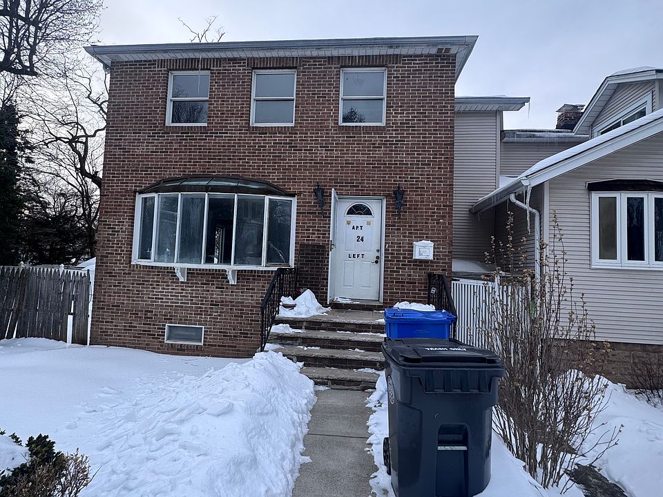 1st image of 24 E Hudson Ave #2