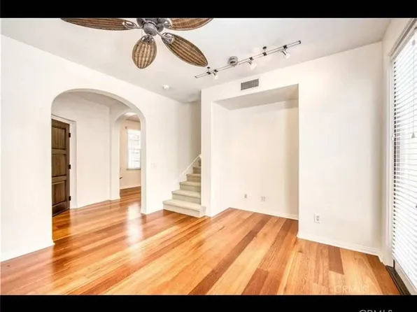 132 White Flower, Irvine, CA 92603