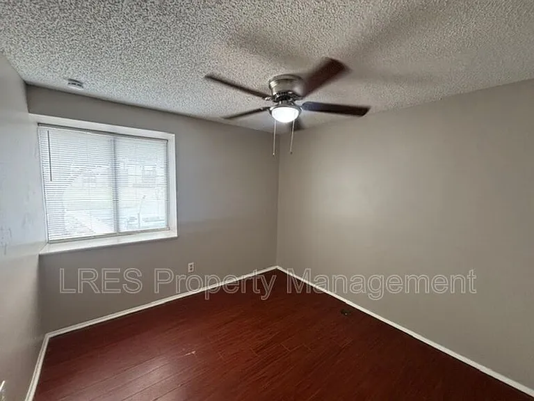 4974 Sanoma Vlg — Photo 13