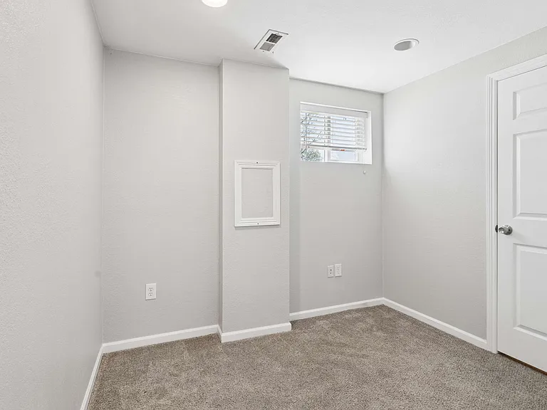 3145 S Fox St — Photo 34