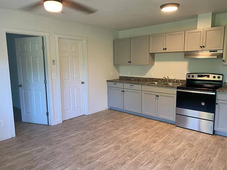 131-135 139 & Chandler Rd #143-375 — Photo 6