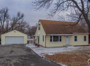 2934 SW Burlingame Rd, Topeka, KS 66611