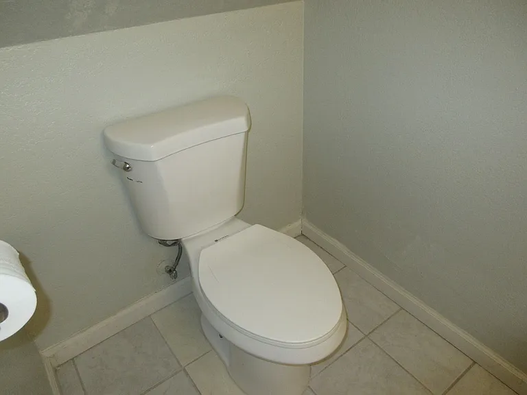 513 E Ridgecrest Blvd — Photo 6
