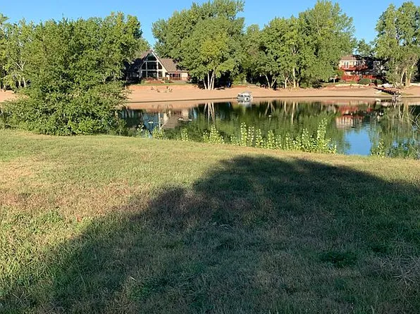 35 Lillian Ln, Doniphan, NE 68832