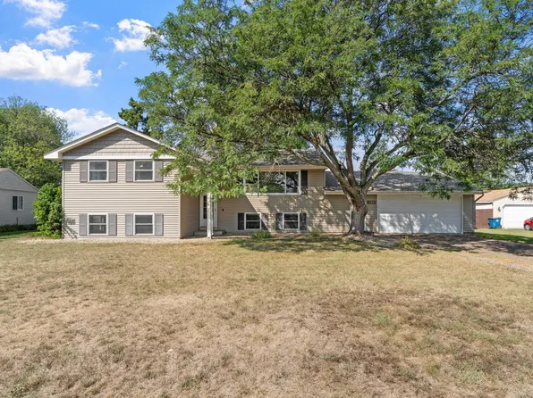 11833 Kentucky Ave N, Champlin, MN 55316