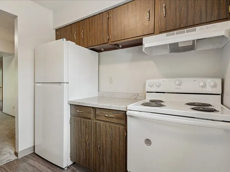 Lantern Square Apartments Spacious 1, 2 & 3 Bedrooms — Photo 30