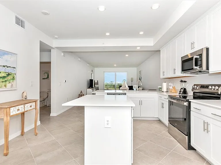 17565 Opal Sand Dr #305 — Photo 7