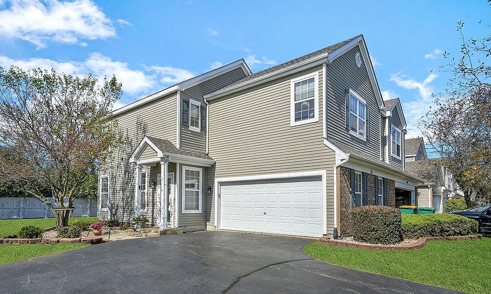 1st image of 211 Parkside Dr