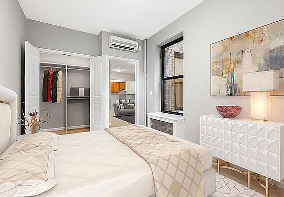 3rd image of 188 Columbus Ave APT 2RS