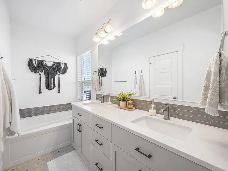 5962 W Milano Dr — Photo 32