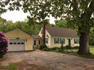 35 High St, Hubbardston, MA 01452