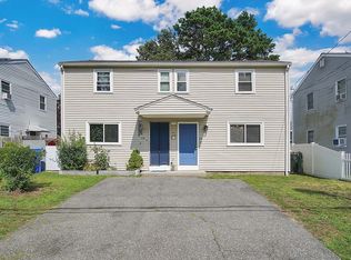 29 Wallace St, Springfield, MA 01119