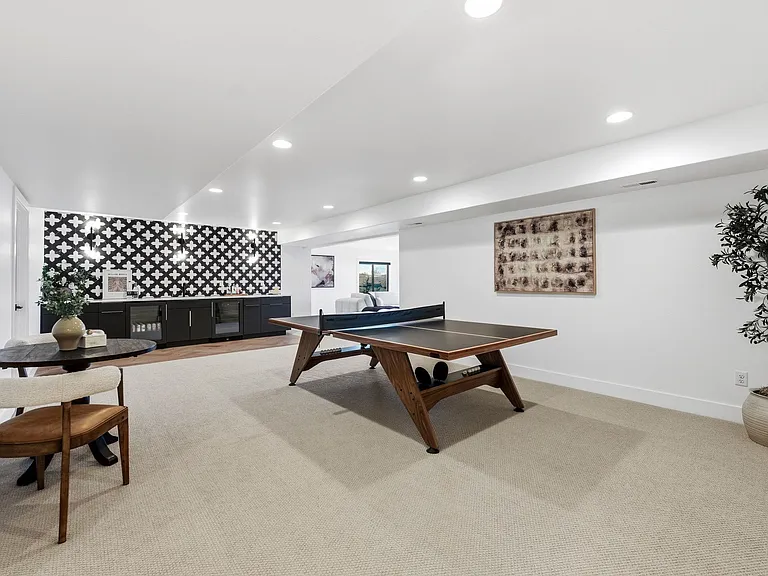 Ping Pong | Entertainment room