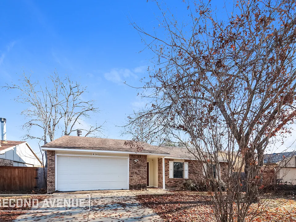 416 Woodcrest Way